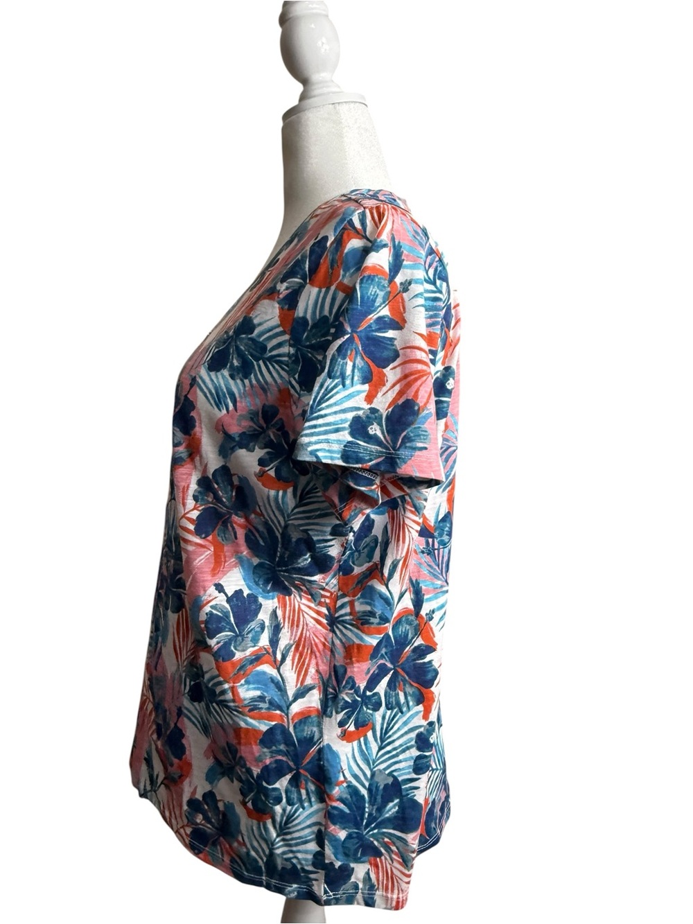 Stella Parker Tropical V-Neck Short Sleeve Tee in Coral & Navy size XL - Picture 5 of 8
